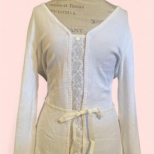 Vintage Fashion Bug • White Cream Coquette Beaded Sweater • Size - M